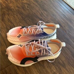 On Cloud Cloudboom Strike